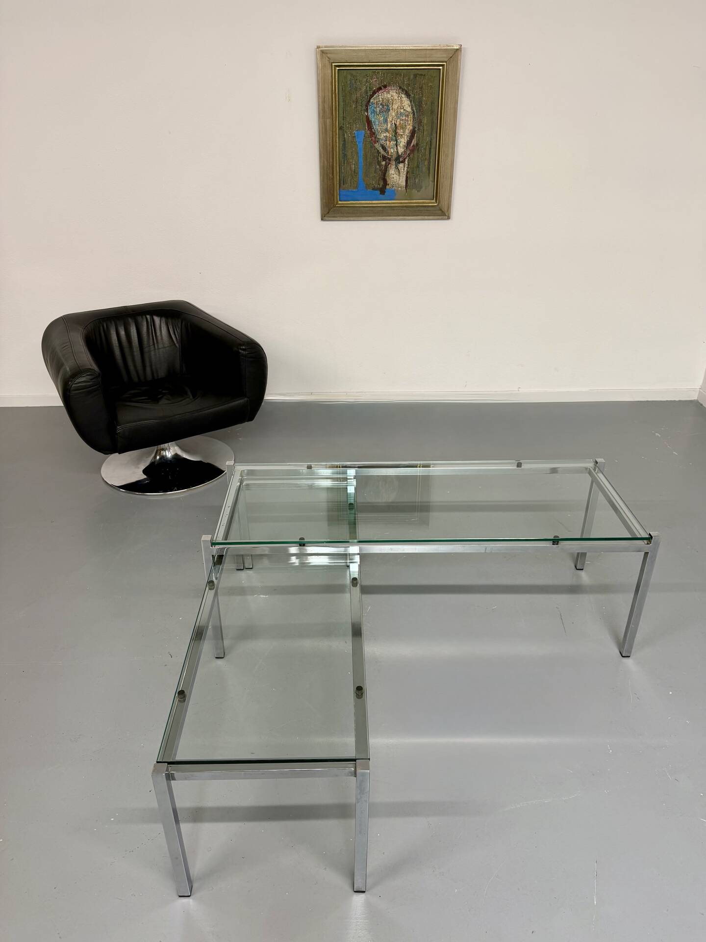2 large nesting coffee tables in chrome and glass, 1970s design.