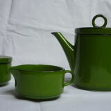 Green enamelled porcelain coffee set