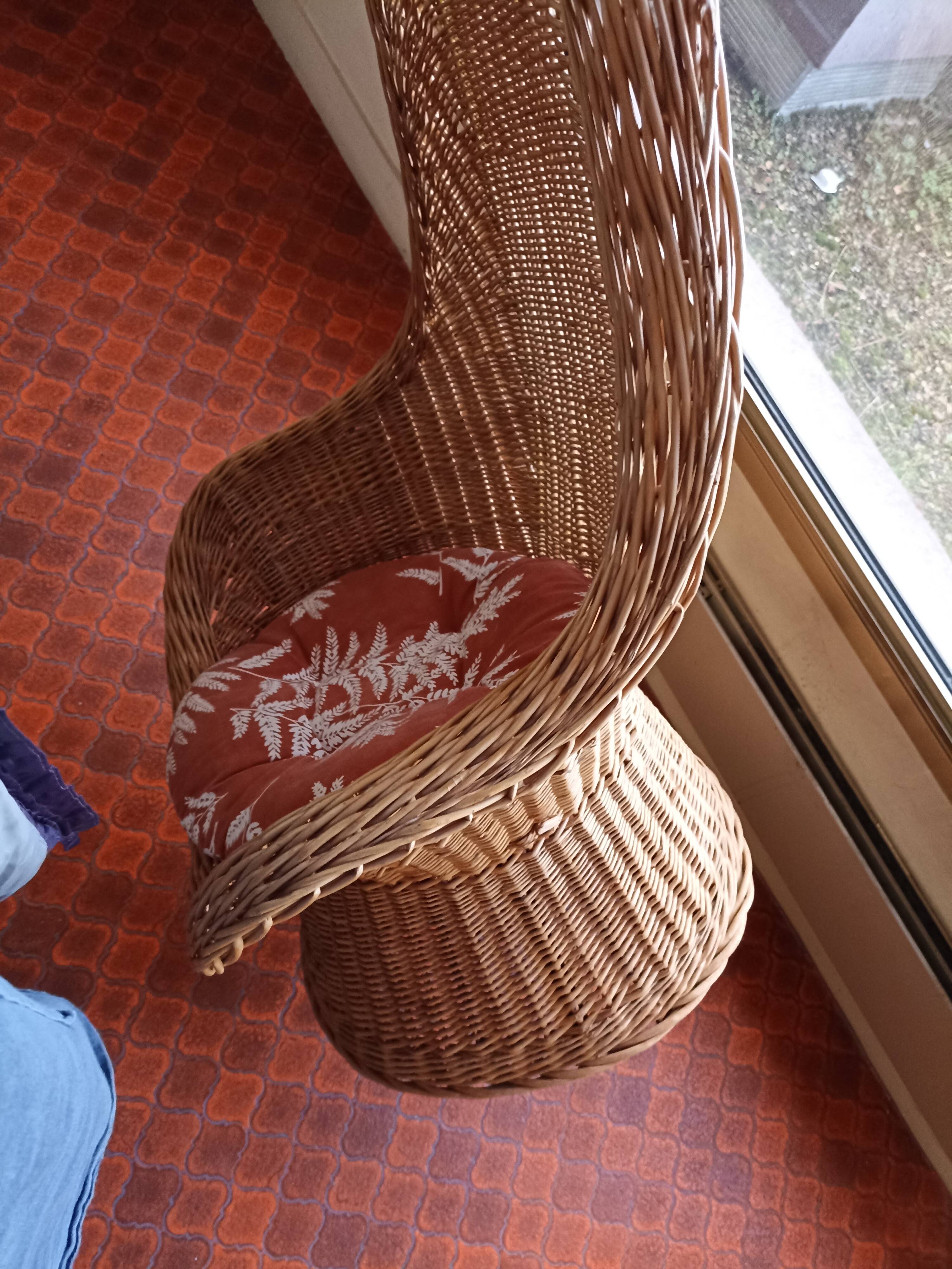 Rattan garden furniture set consisting of 3 armchairs and matching table