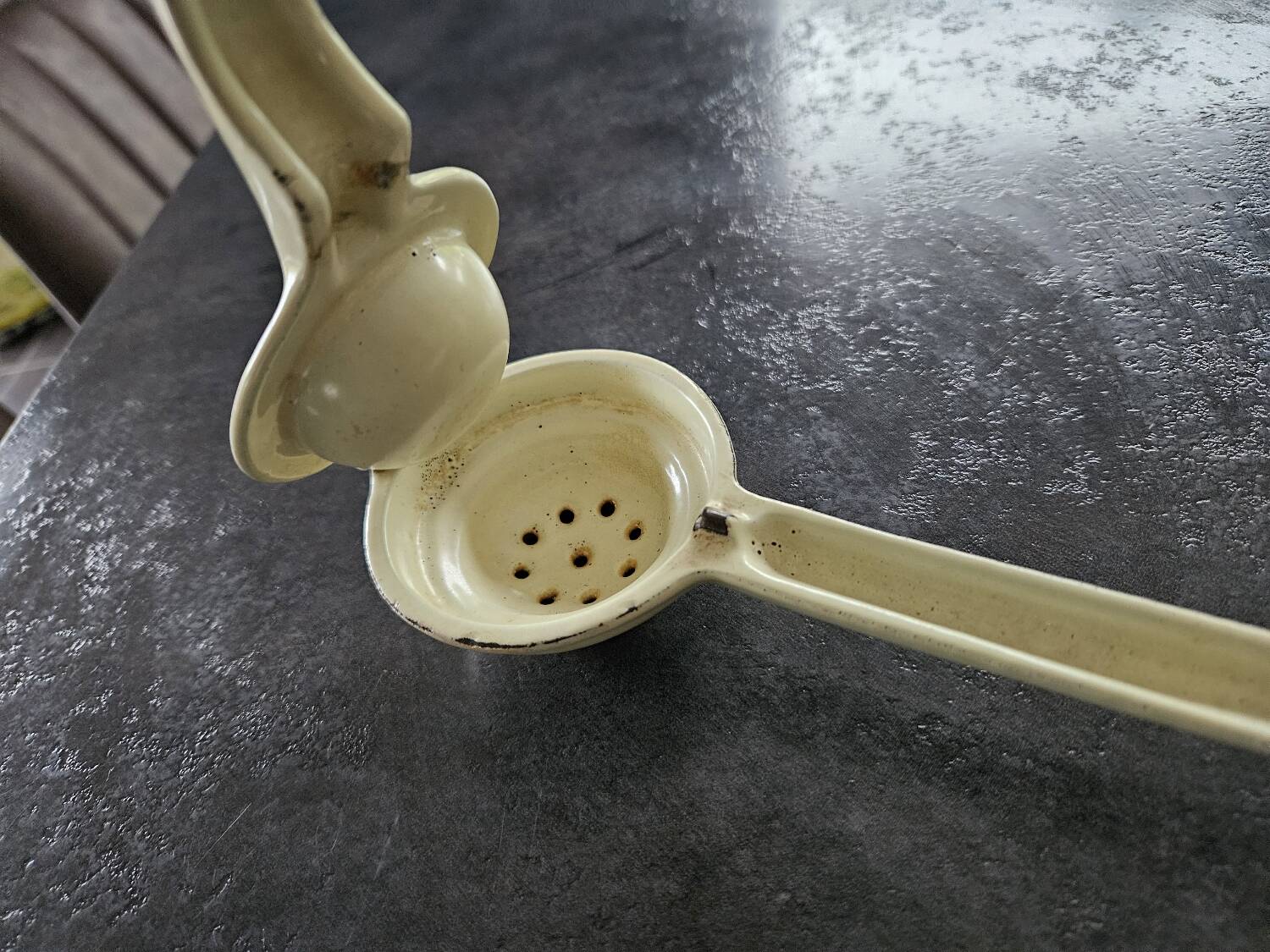 Cast iron citrus press