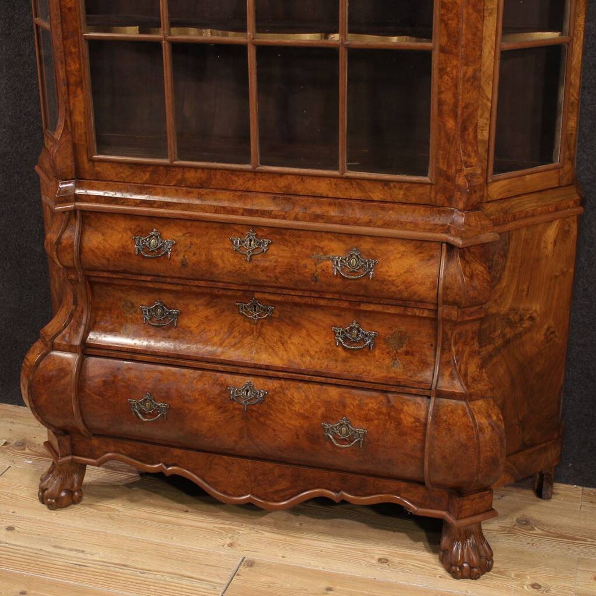 Vitrine néerlandaise du 20e siècle