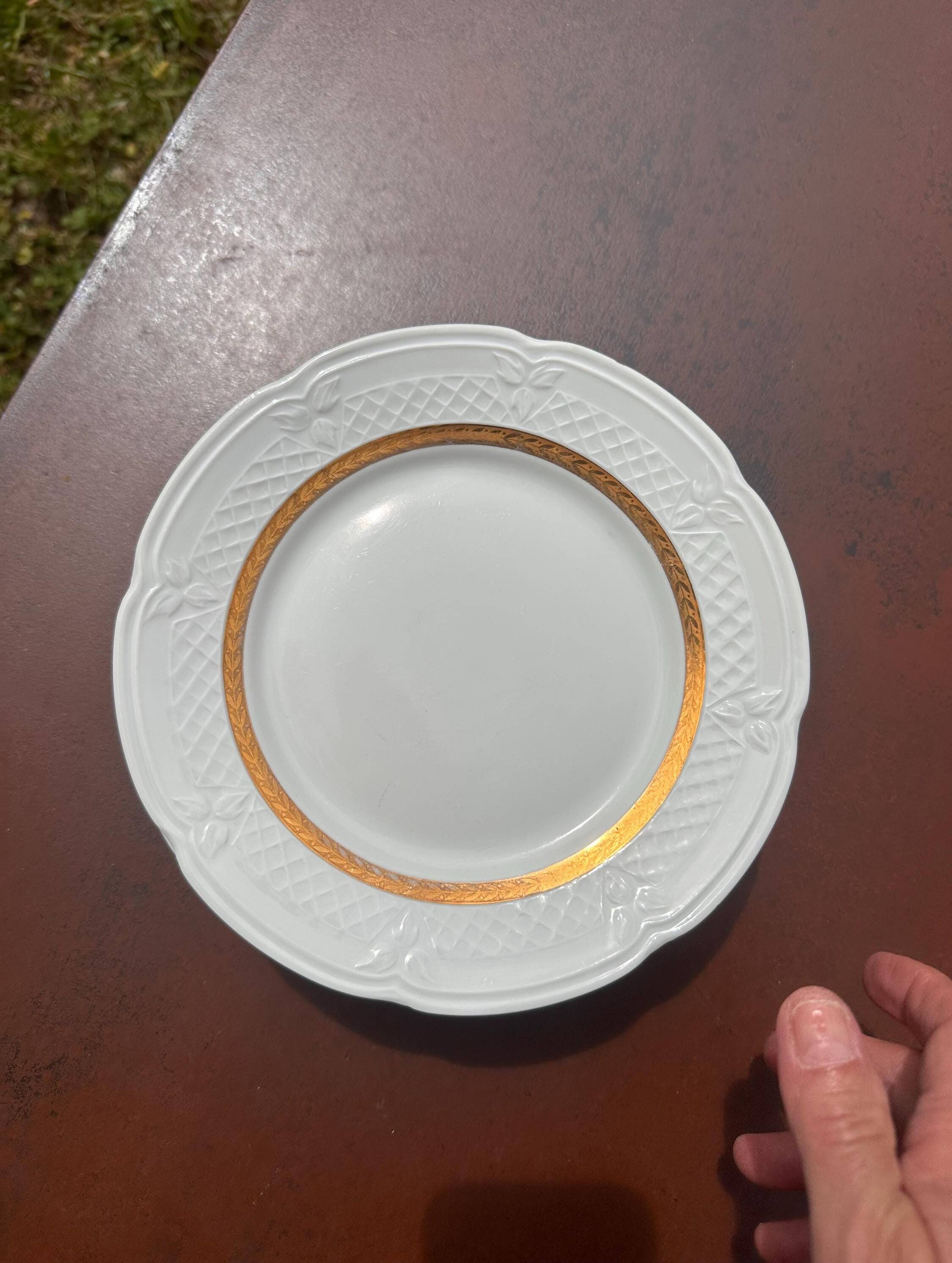 Set of 6 dessert plates in Berry porcelain – White and gold