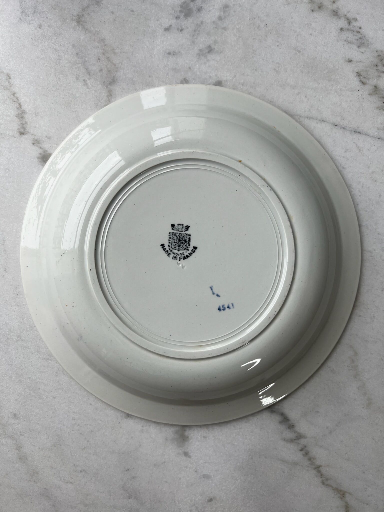 St Amand presentation dish