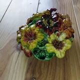 Vintage decorative object in ceramic majolica with pansy decoration – 1950s
