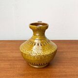 Italian pottery carafe from the mid-century by Aldo Londi for Bitossi, 1960s.