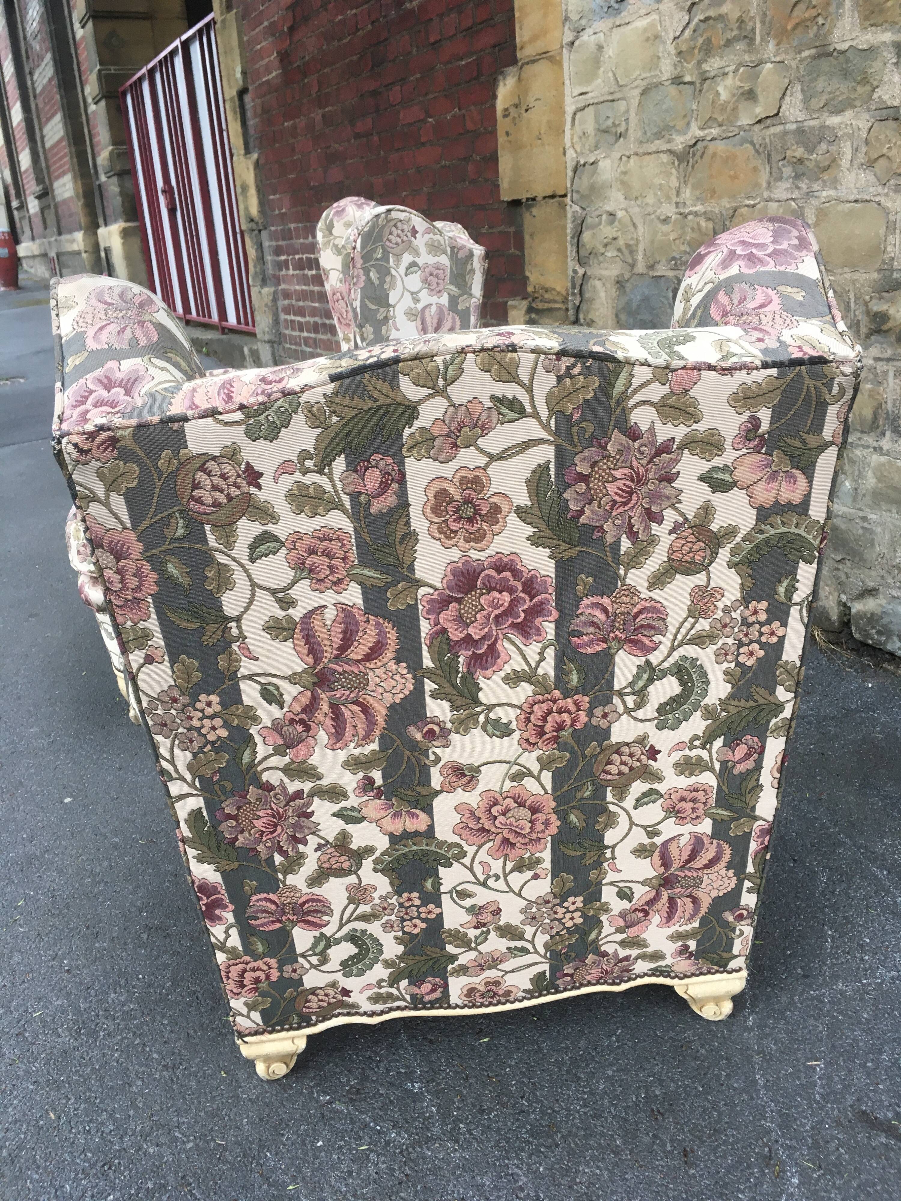 Pair of English style armchairs