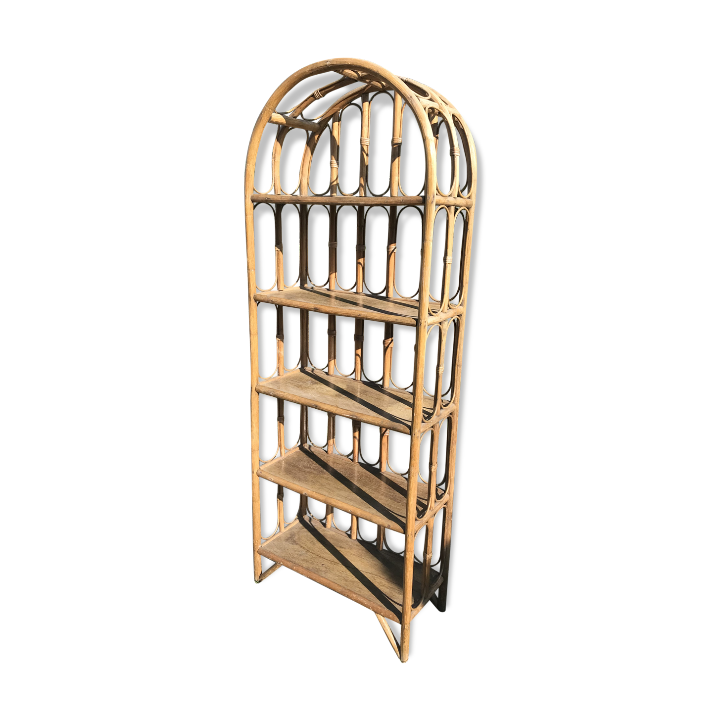 Shelf rattan
