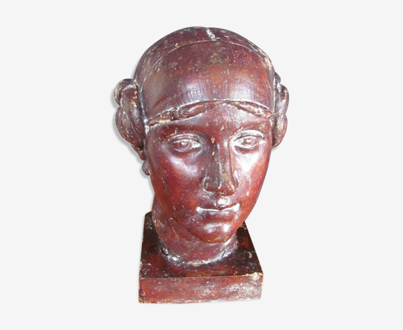Tête de femme sculptée signée A Carli début XXème