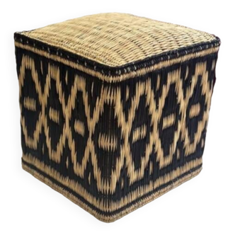 Pouf marocain assise cube en rotin osier graphique ikat vert foncé sapin forêt