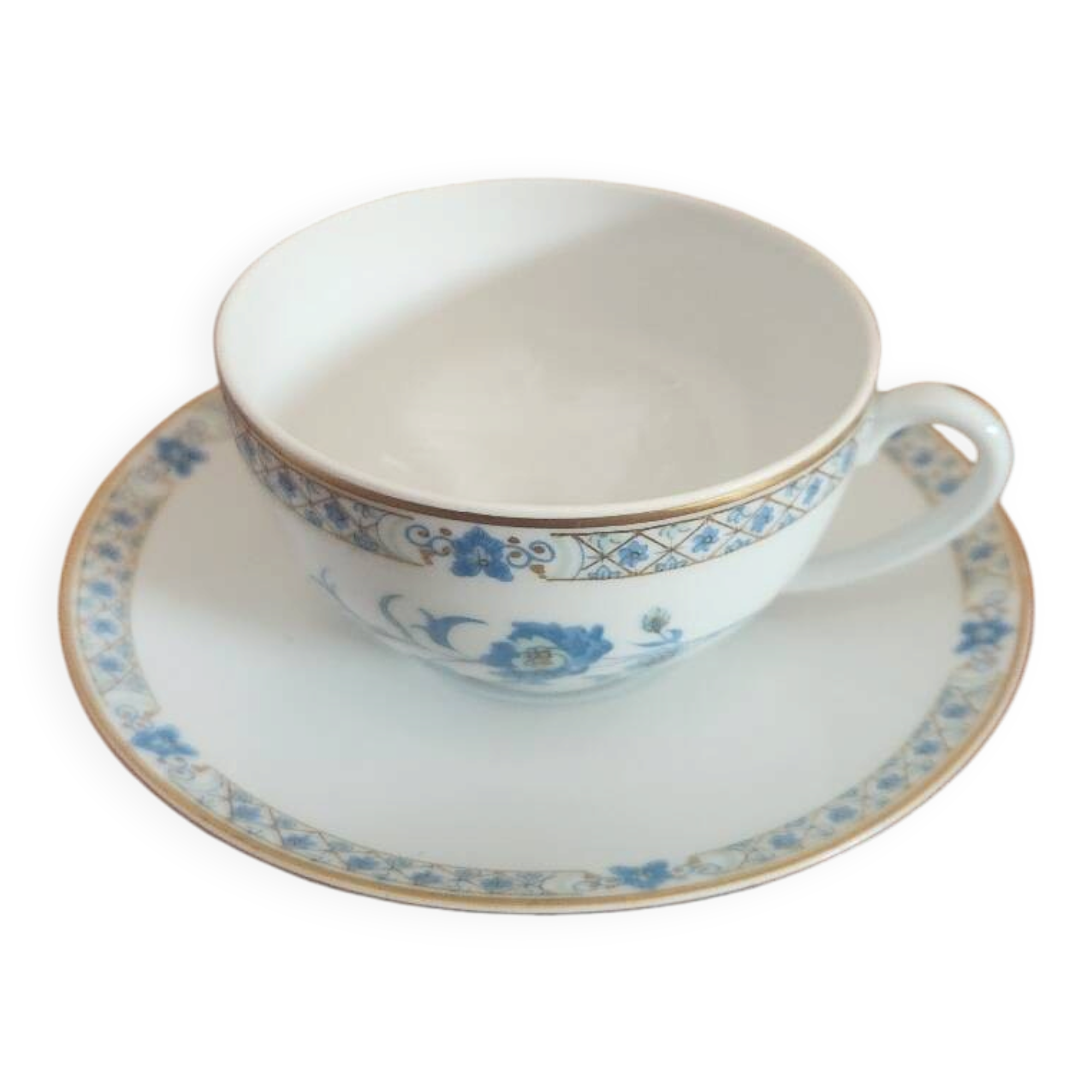 Tea cup and saucers porcelain Haviland Limoges Nankin model