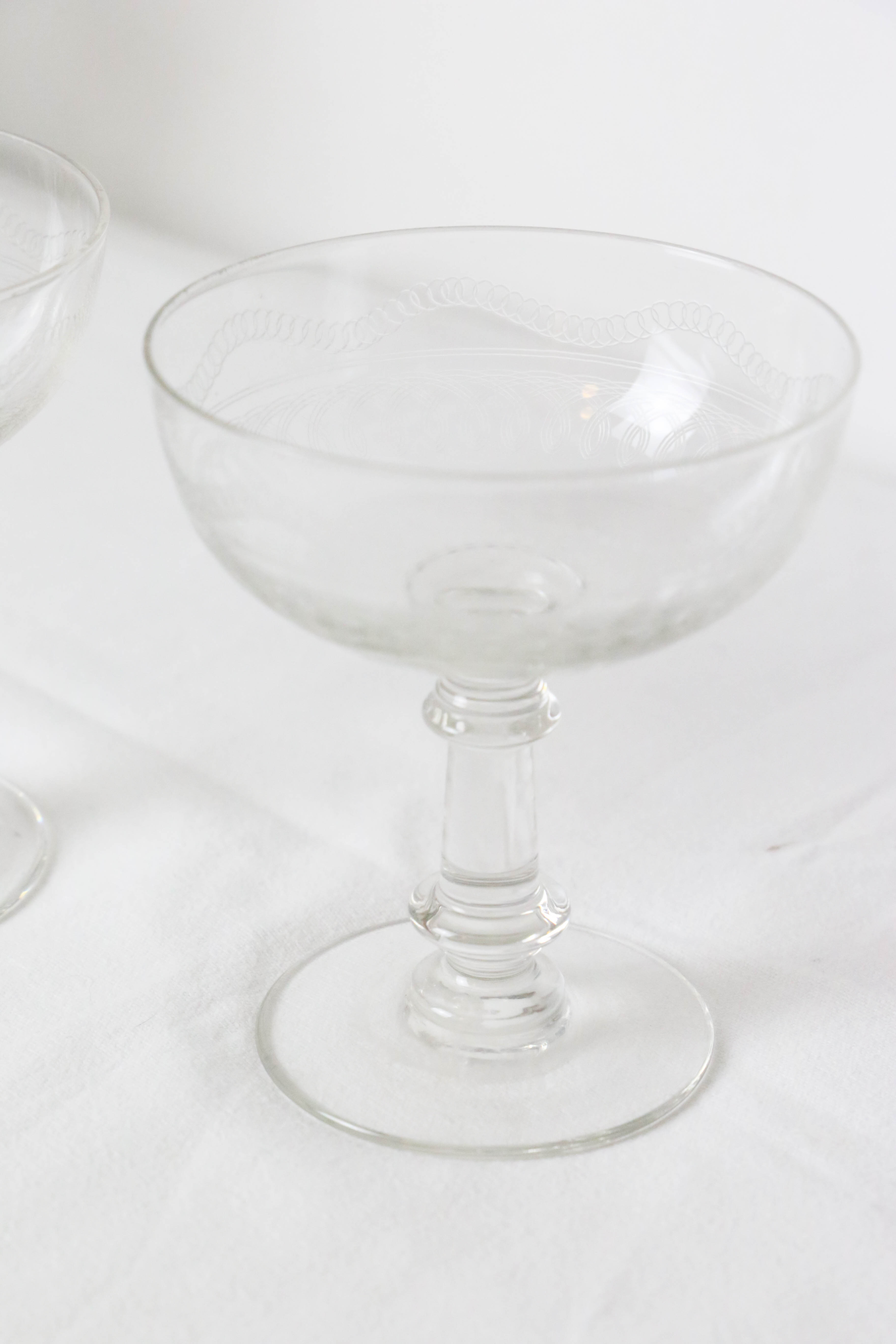 Set of 3 glasses of champagne, vintage