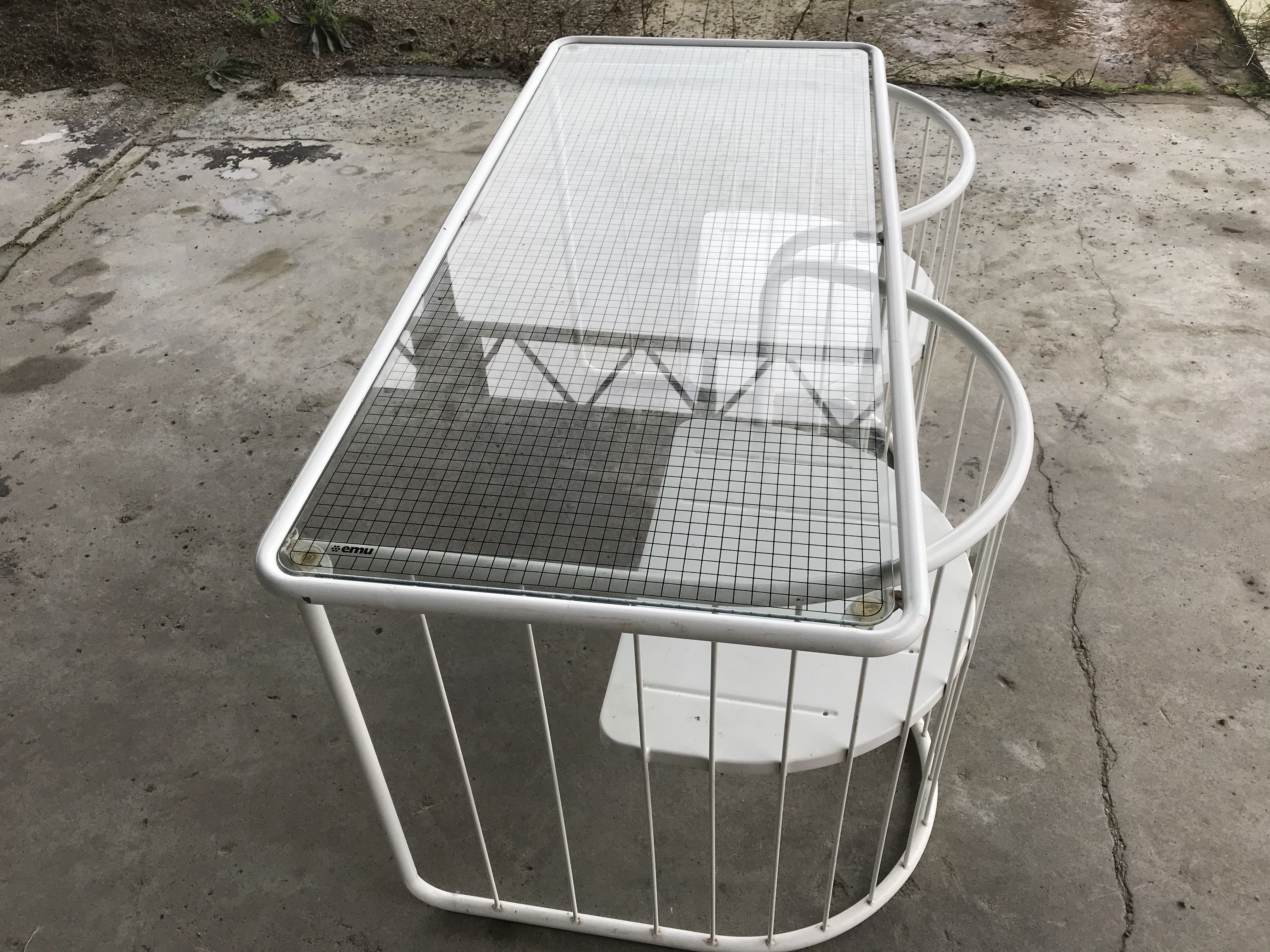 Vintage70's, Emu table in metal and glass, chairs swivelling under the table