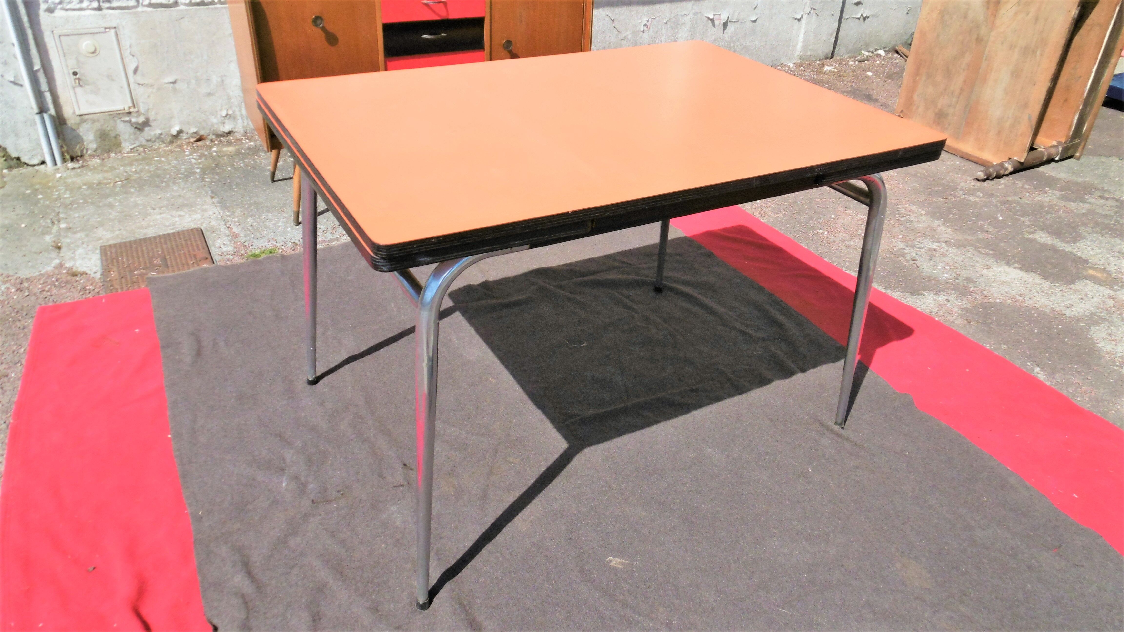 Formica table orange