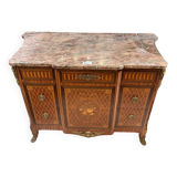 Commode a ressaut