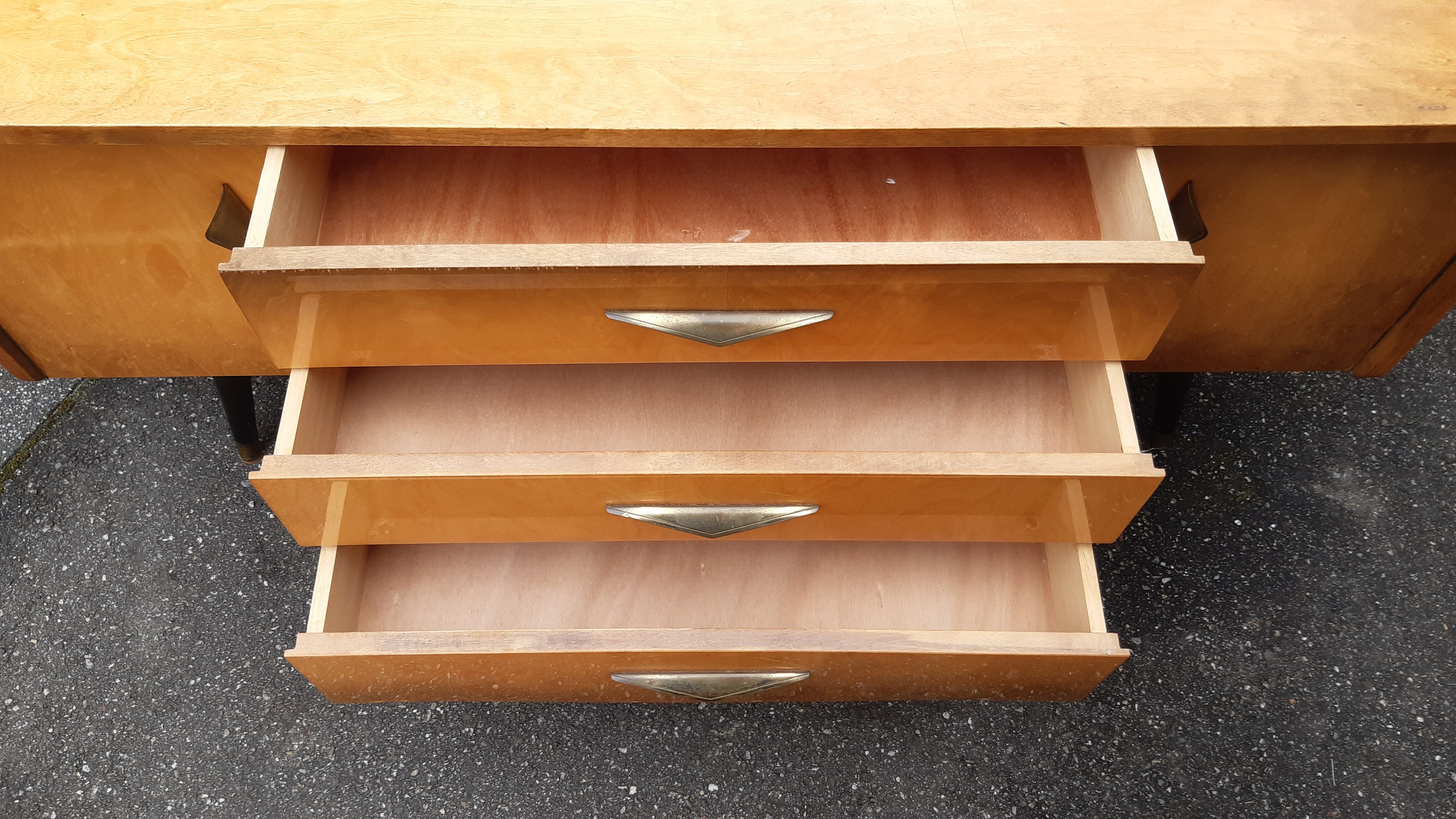 Vintage bass enfilade