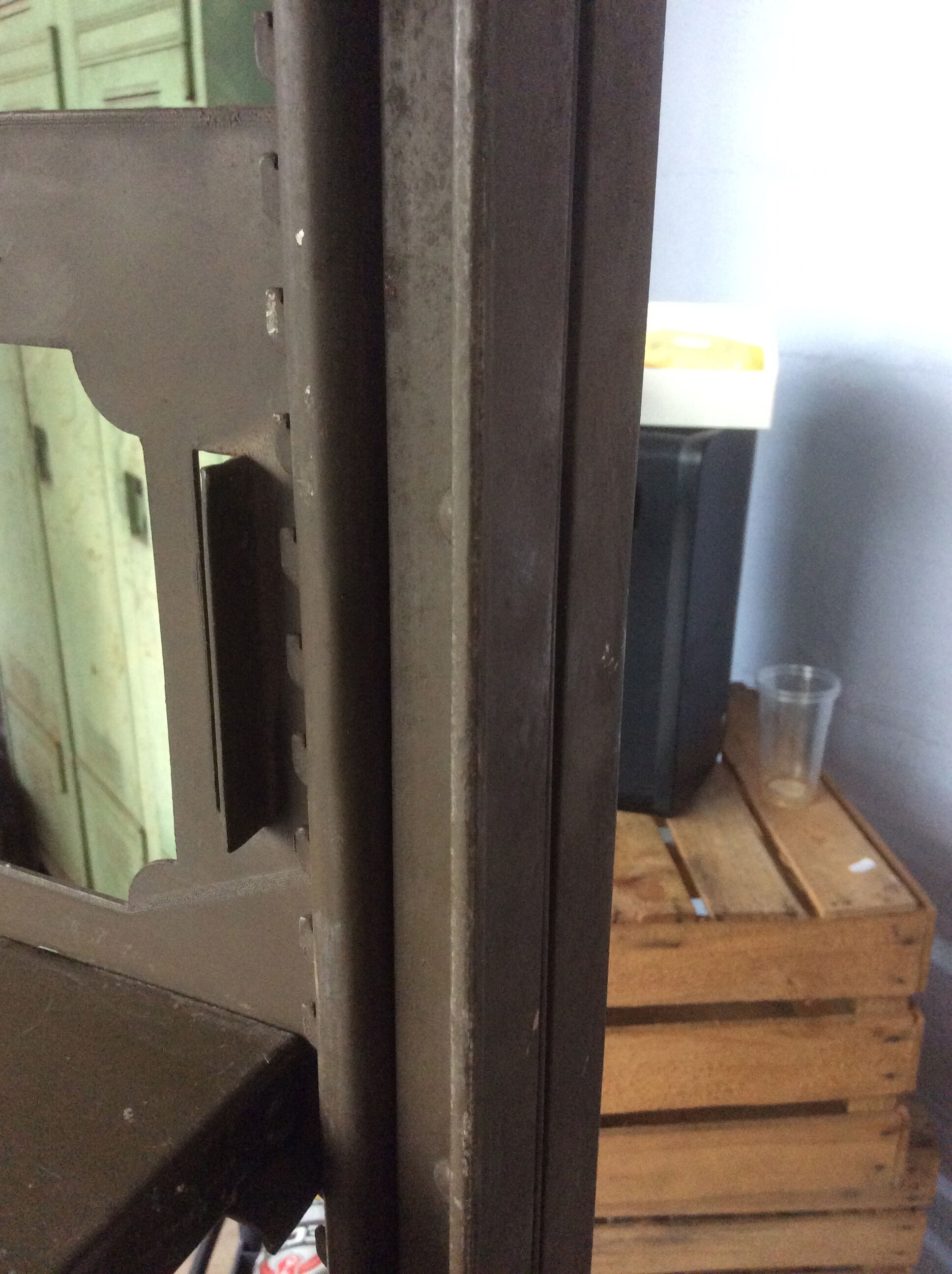 Former Strafor double shelf 30s