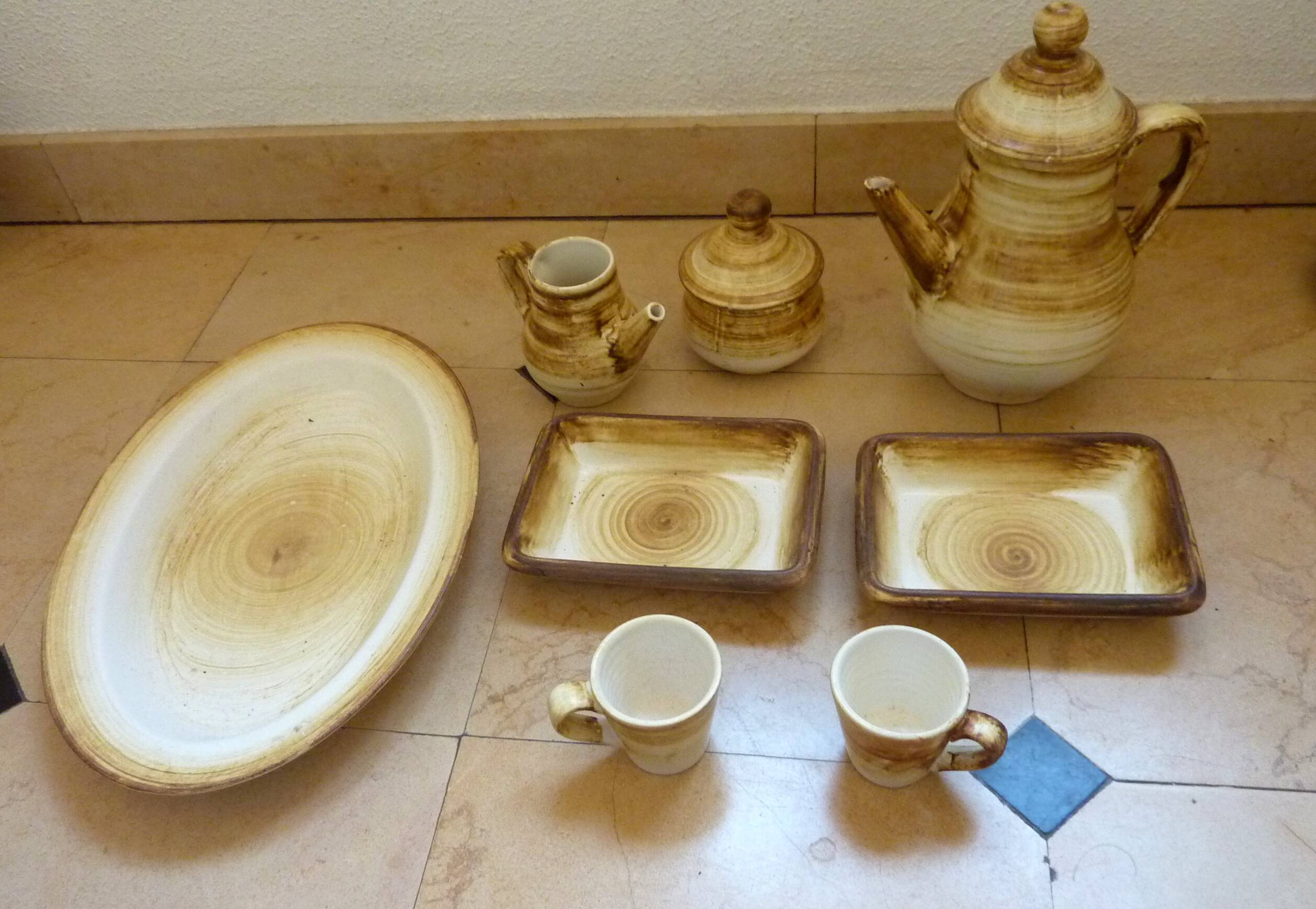 Ceramic service set Longchamp 70's