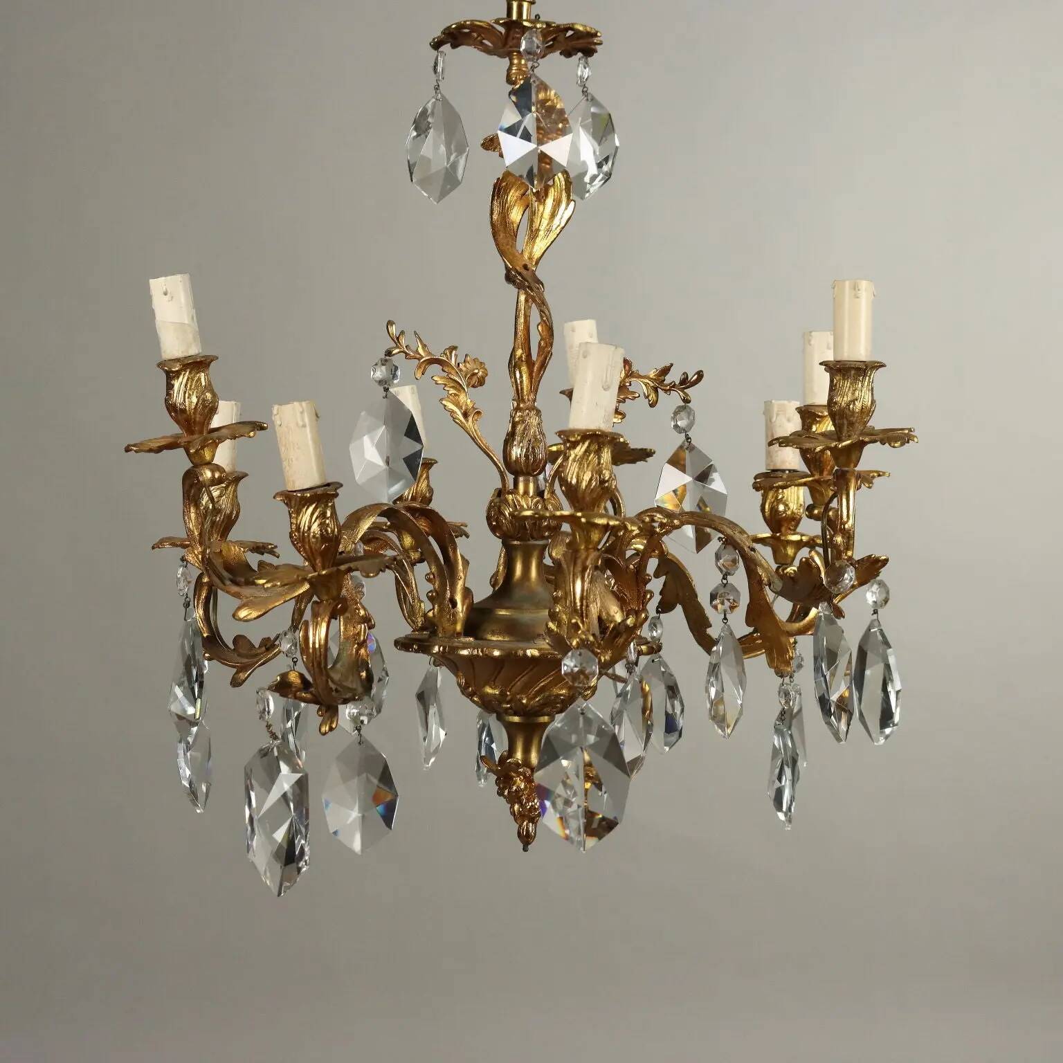 Antique Rococo-style chandelier in gilded bronze, 20th century.