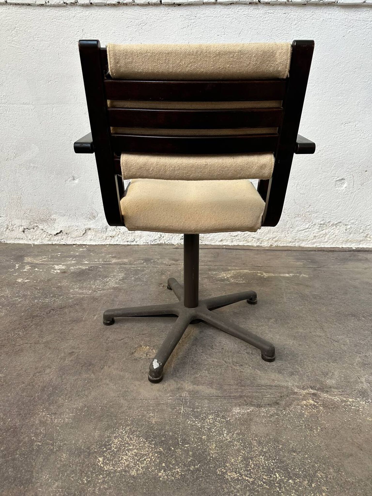 Chaise de bureau pivotante par Trio Raita