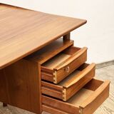 Mid-Century Danish Desk in Teak by Peter Løvig Nielsen for Hedensted Møbelfabrik, 1972