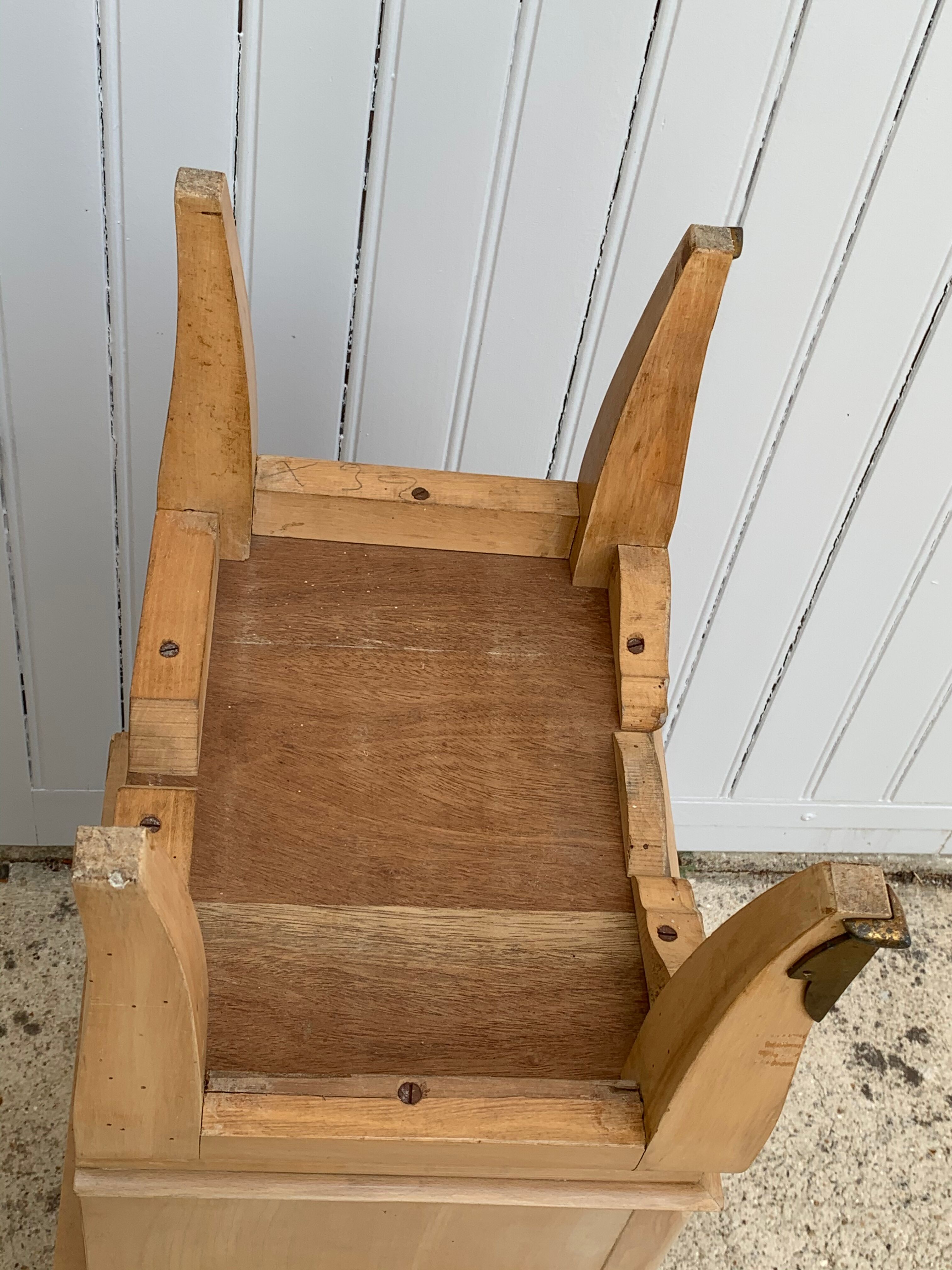 Pair of art deco bedsides