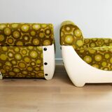 A pair of vintage mid-century modern arm chairs - Italy 1970s