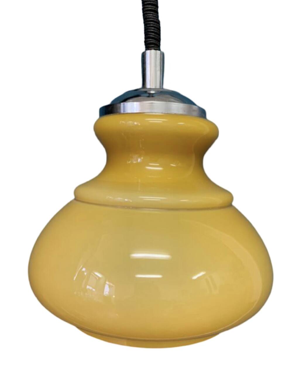 Suspension in opaline from the 1970s.