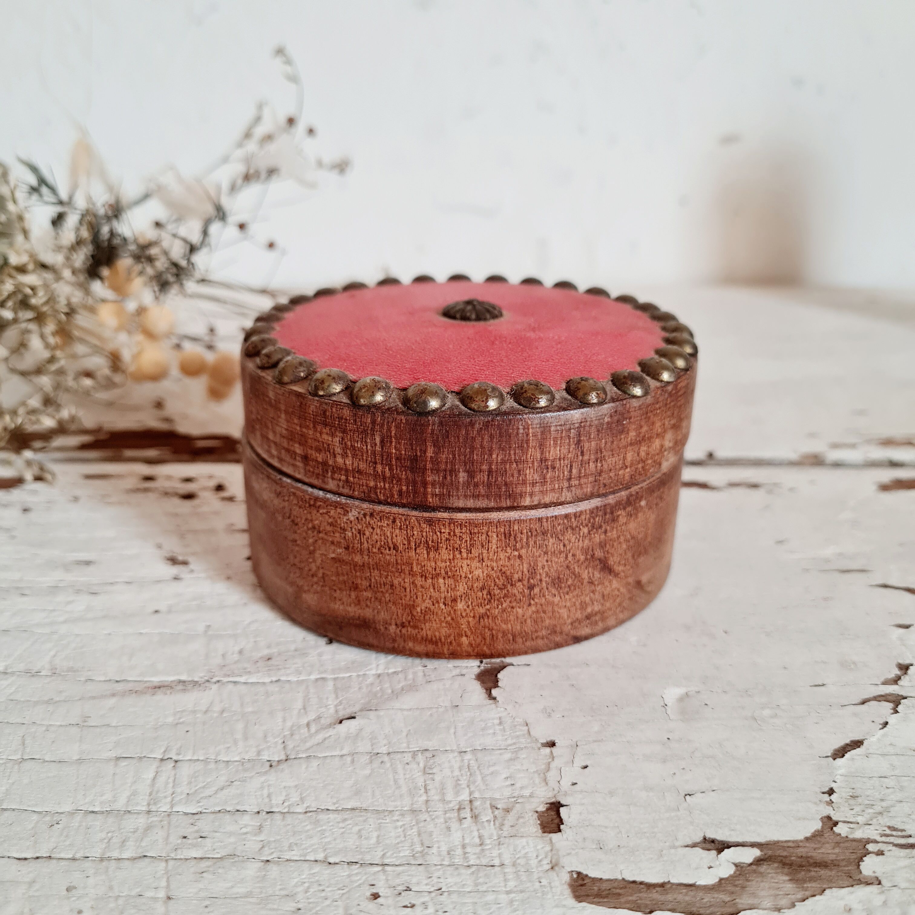 Antique wood jewelry box