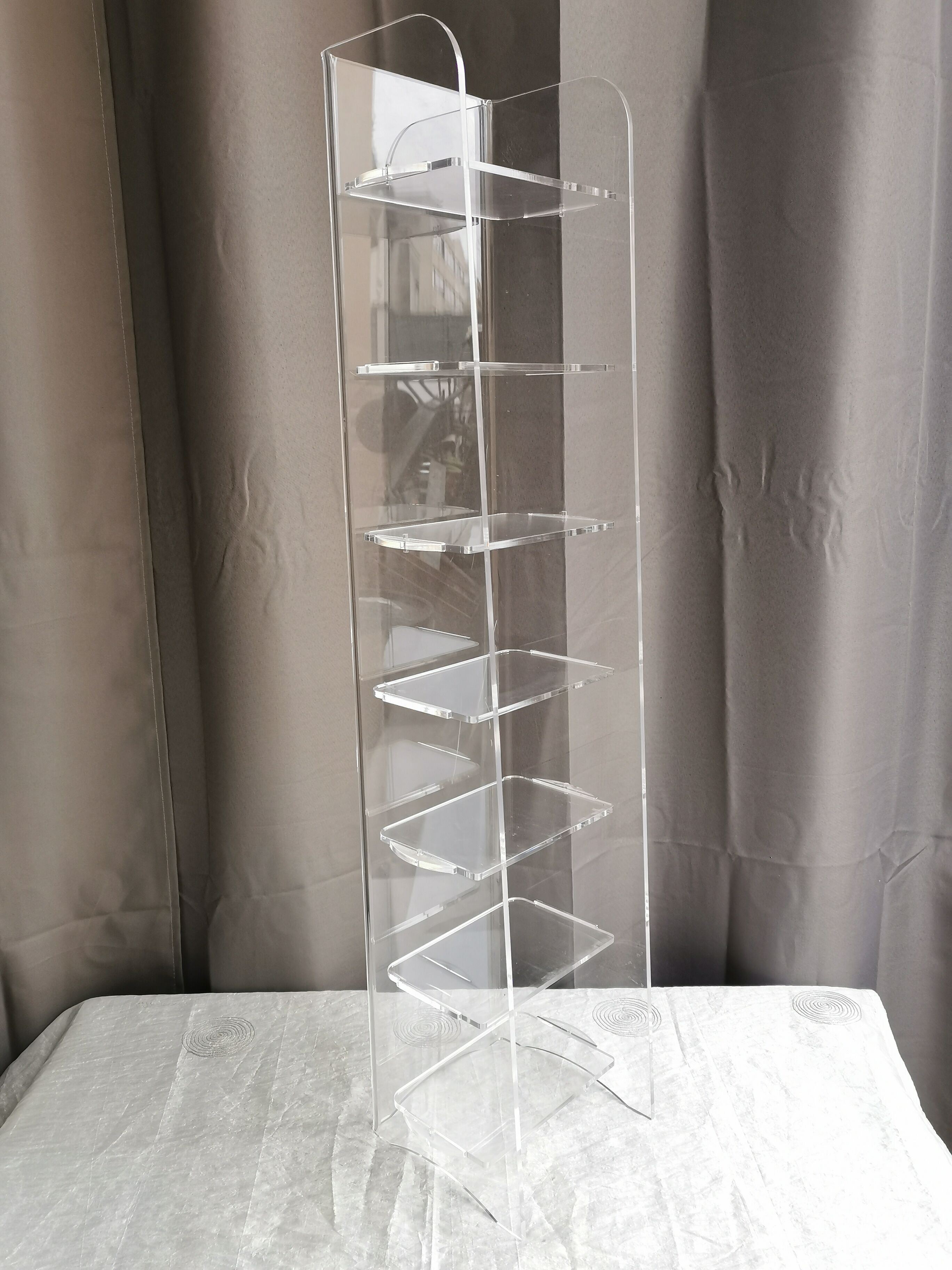 Etagère vintage en plexiglass