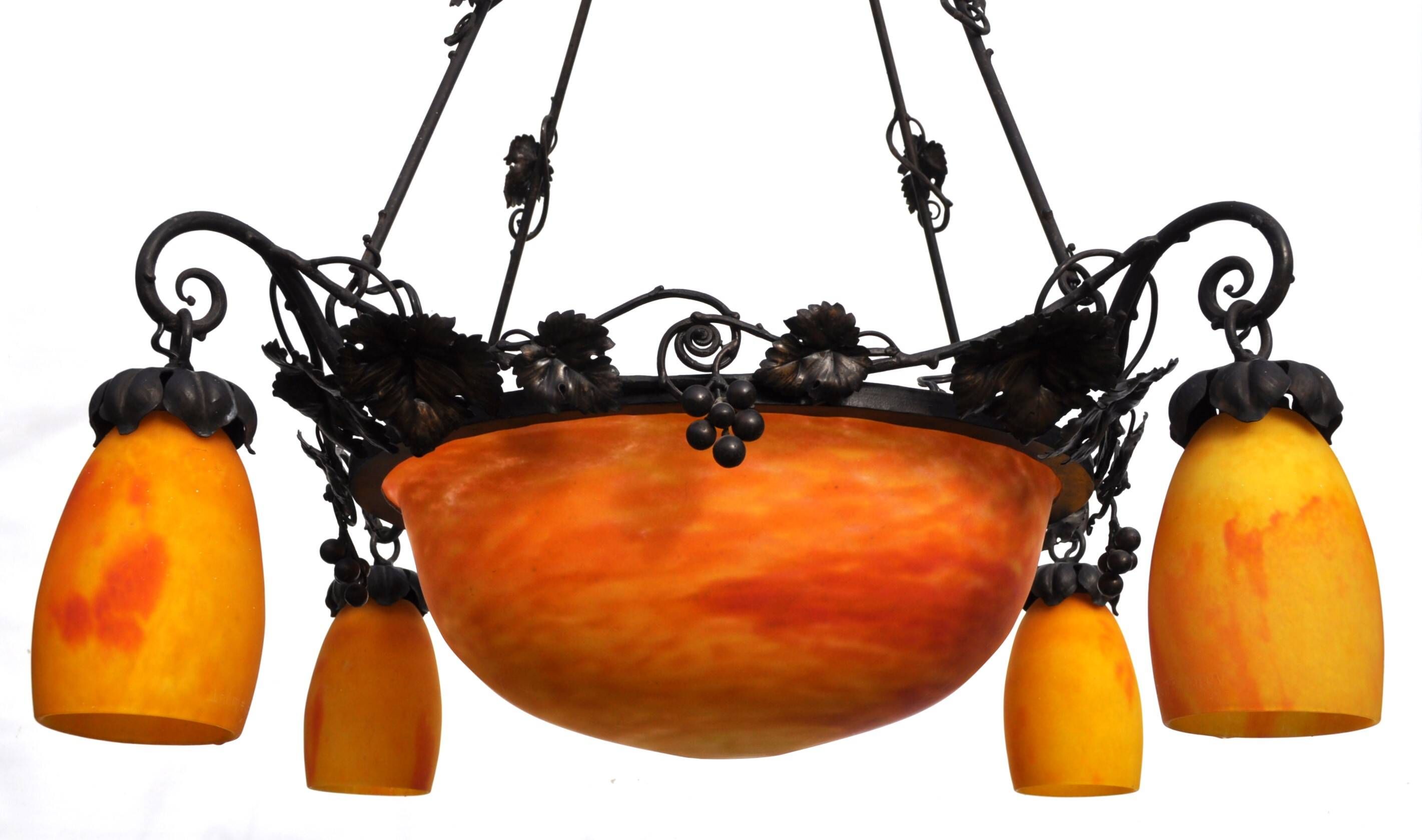 "DAUM Nancy" chandelier in glass paste & wrought iron - Art Nouveau early 1900'