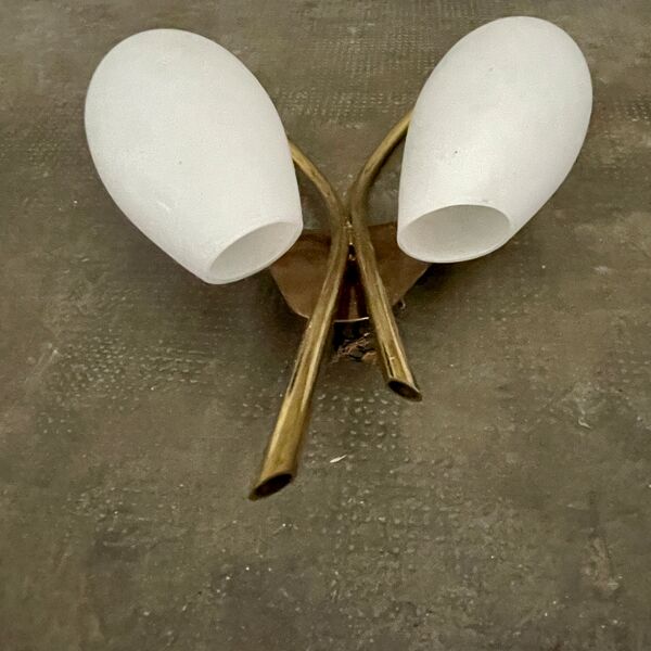 Applique double design 50 laiton et verre opalin