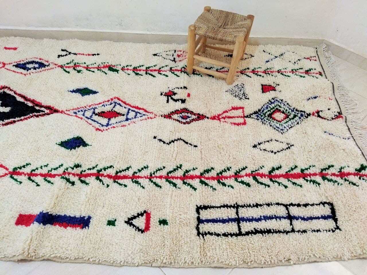 Tapis berbère coloré 243 X 153 CM