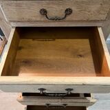 Solid oak chest of drawers