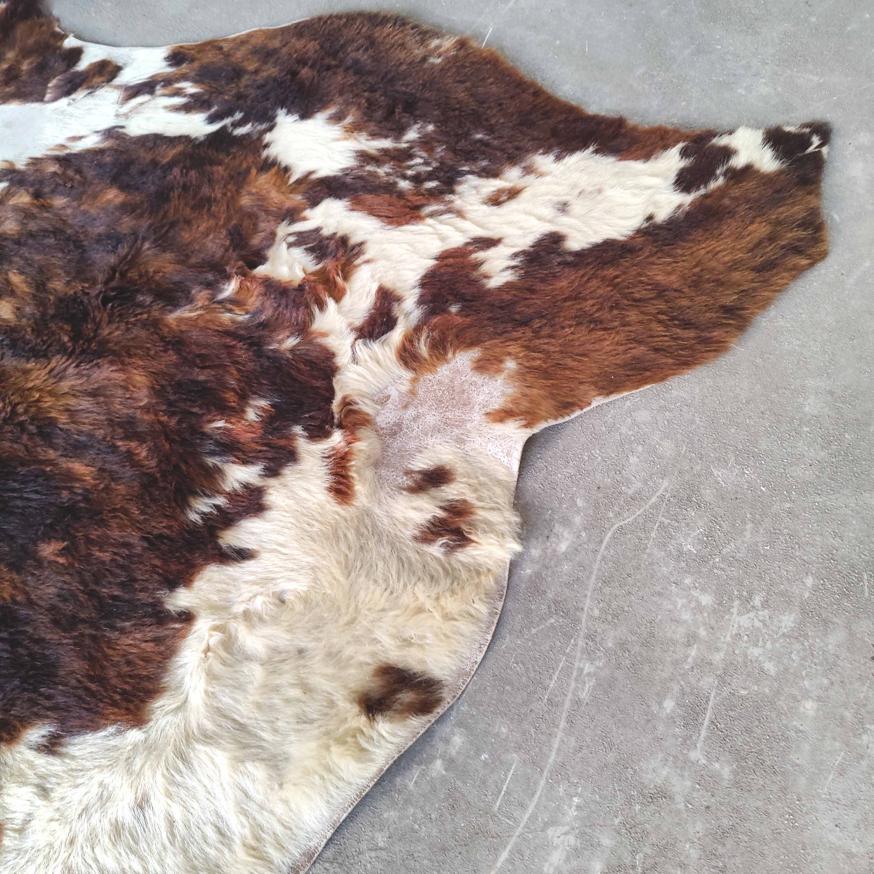 Cowhide 220x185cm