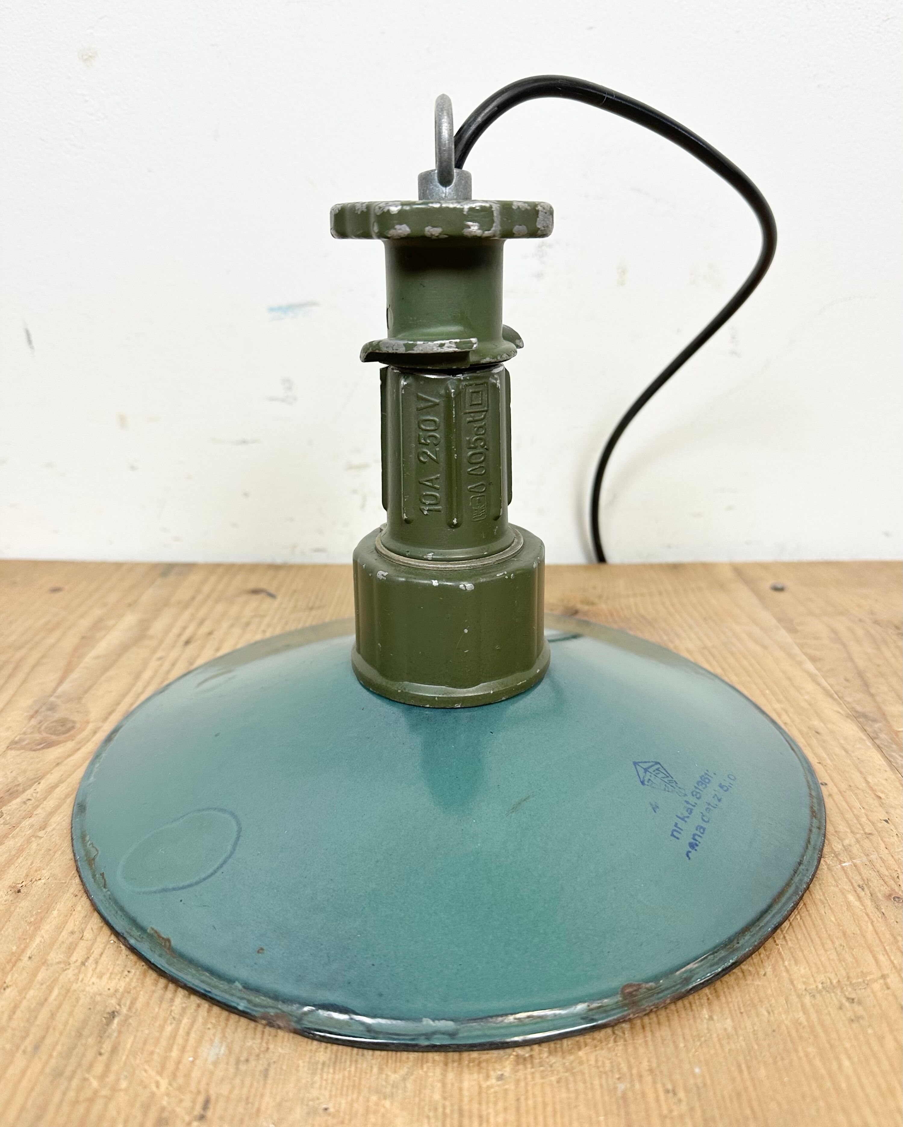 Industrial Green Enamel Pendant Lamp with Cast Aluminium Top, 1960