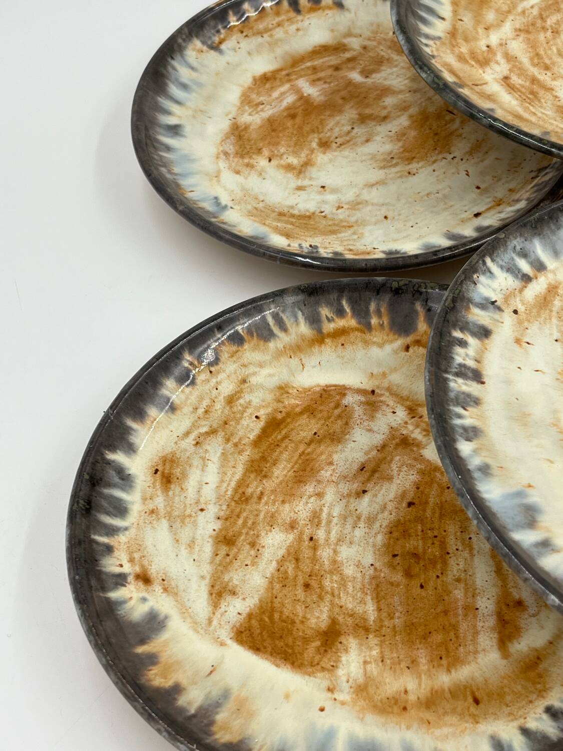 Red earthenware dessert plate