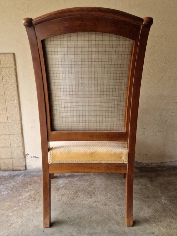 Fauteuil en acajou et placage d'acajou d'époque Restauration, vers 1820