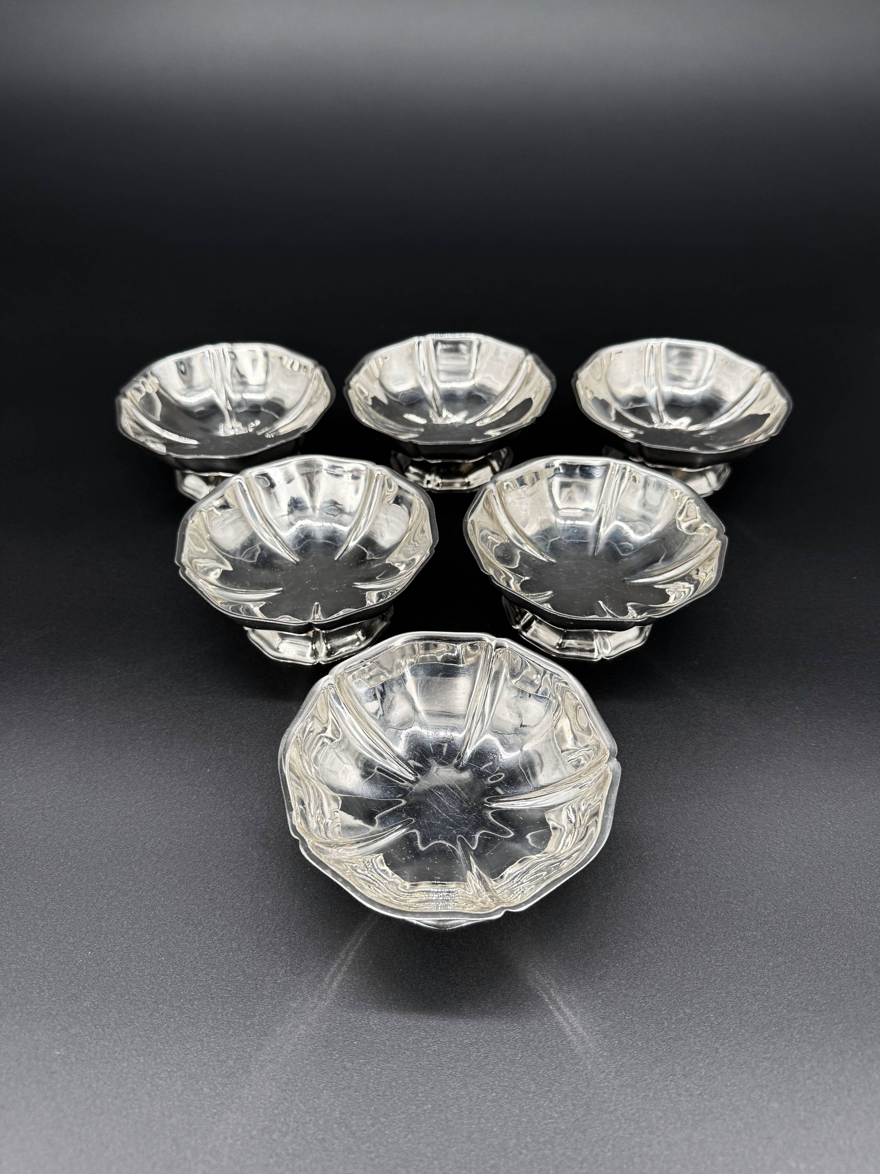 6 stainless steel dessert bowls