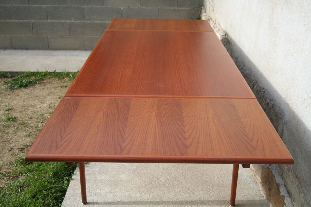 Ejvind A. Johansson scandinavian danish teak extendable dining table for Ivan Gern Mobelfabrik 60