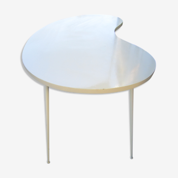 Table blanche forme libre pliante