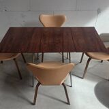 Arne Jacobsen Rosewood Drop leave Table with chairs Fritz Hansen