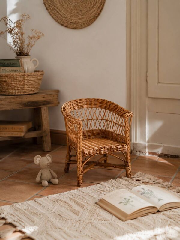Fauteuil enfant vintage en osier et rotin tressé – esprit bohème Riviera