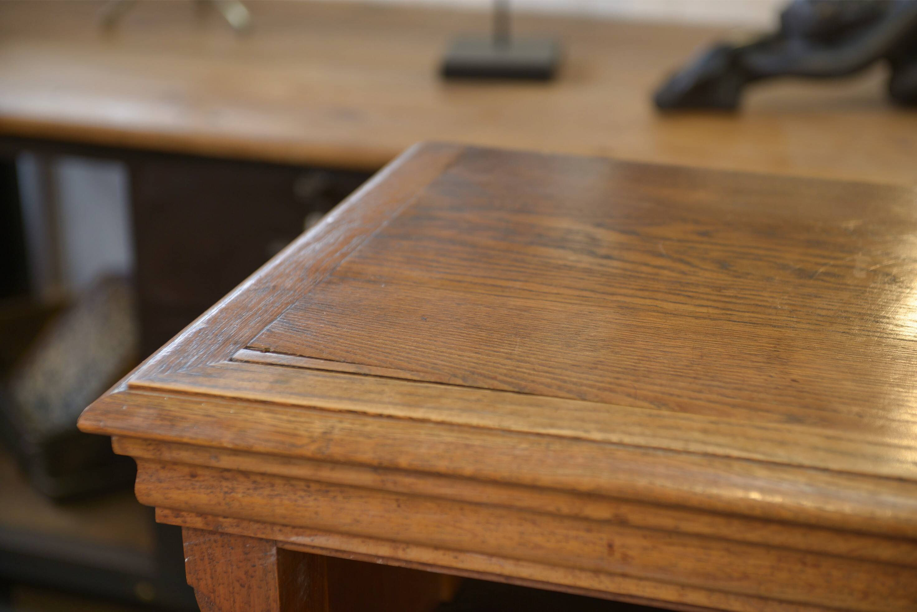 Pair of solid oak bookshelves from the 1920s.