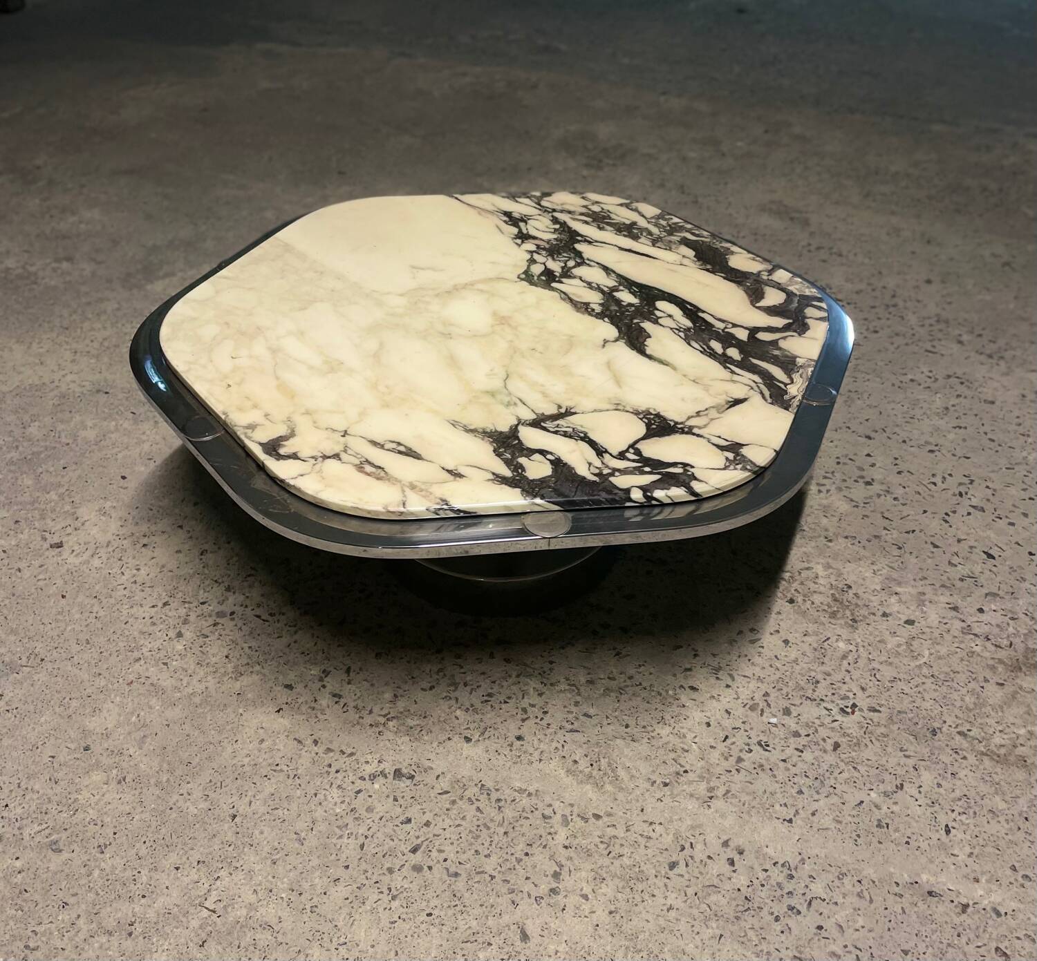 Knoll International 70 Marble Coffee Table