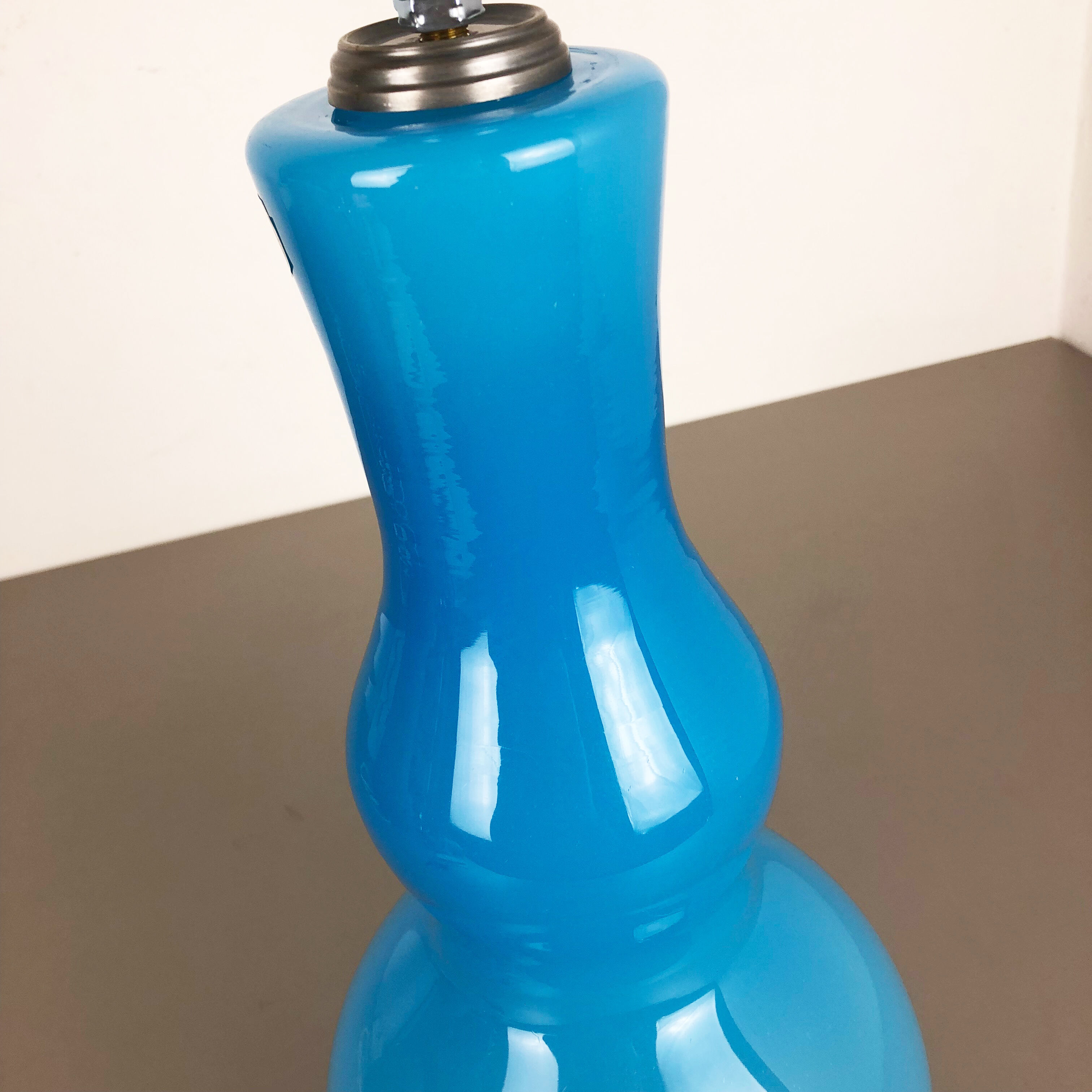 Opaline Murano glass table desk light made by Cenedese Vetri Italy, 1960s