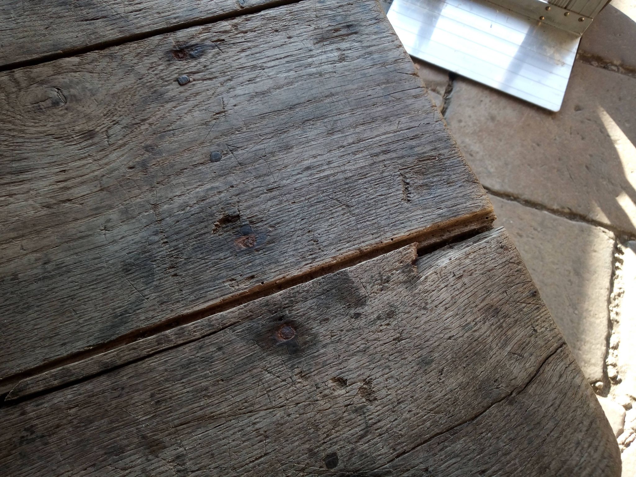 Table de ferme basse