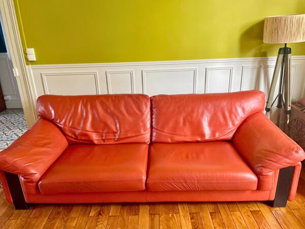 Canapé 3 places en cuir fauve modèle Ascot par Roche Bobois