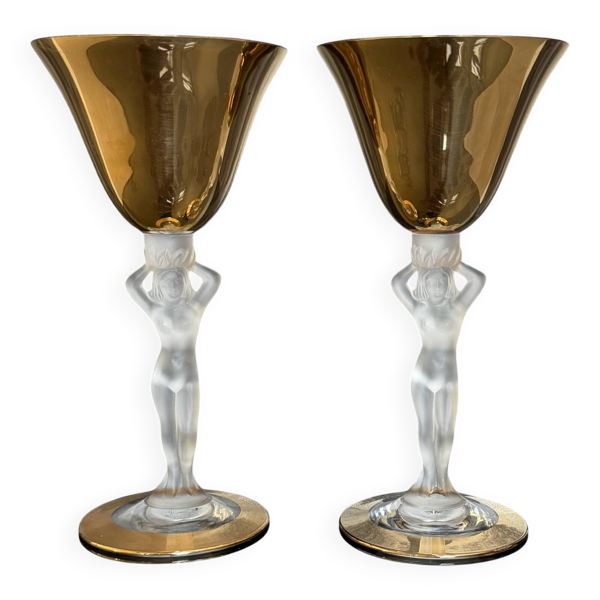 “Paire de verres à cocktail attribués à Bayel, modèle Bacchante, en ve