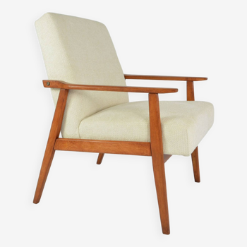 Off-white snieznik armchair