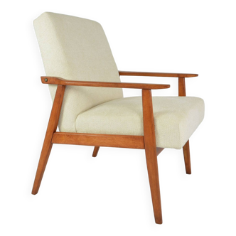 Off-white snieznik armchair